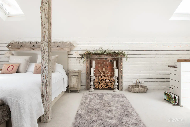  Chic Bright Studio 