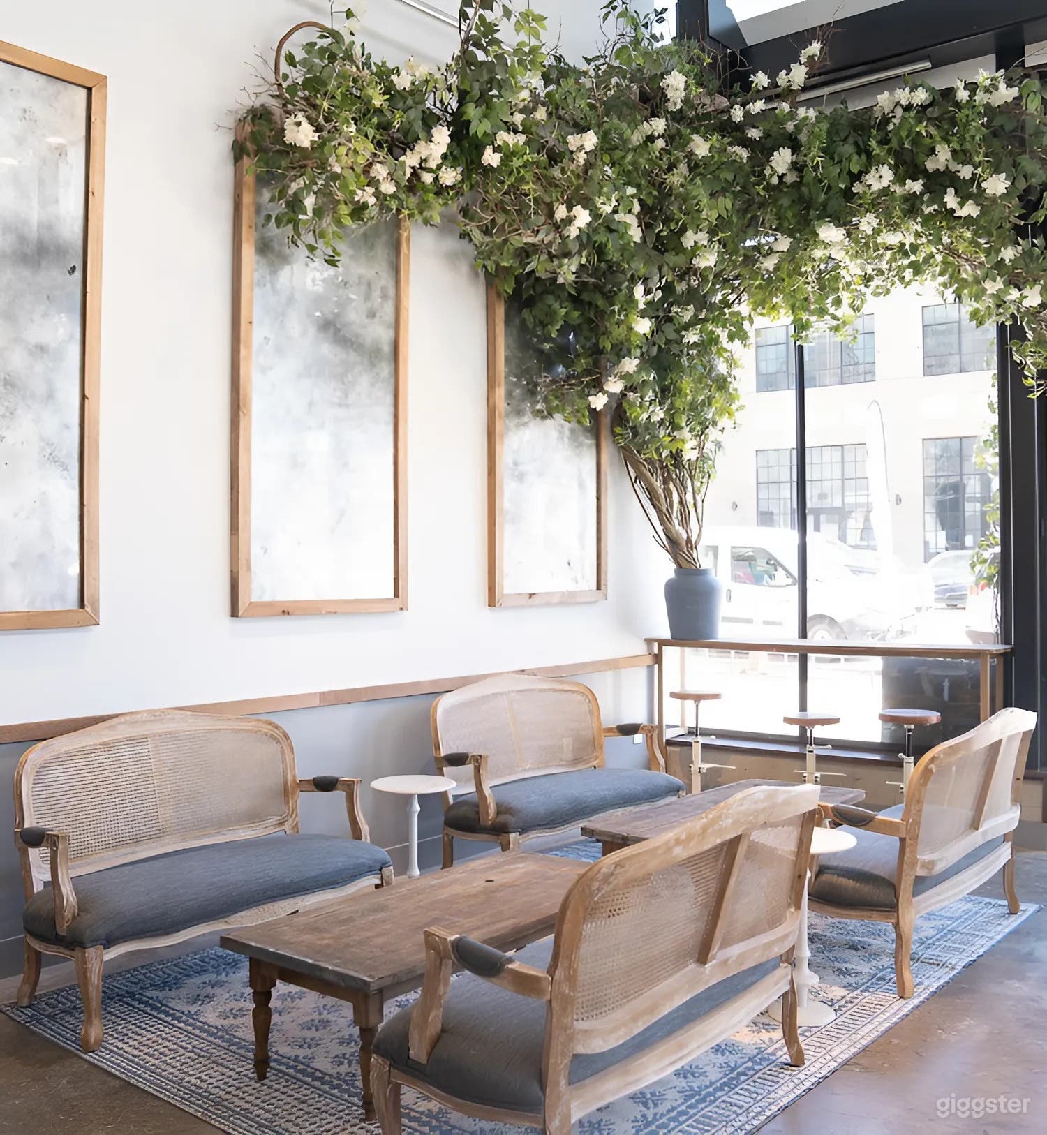 Elegant French-Inspired Venue with Stunning Florals &amp; Rustic Charm (Union Market) Photo 3