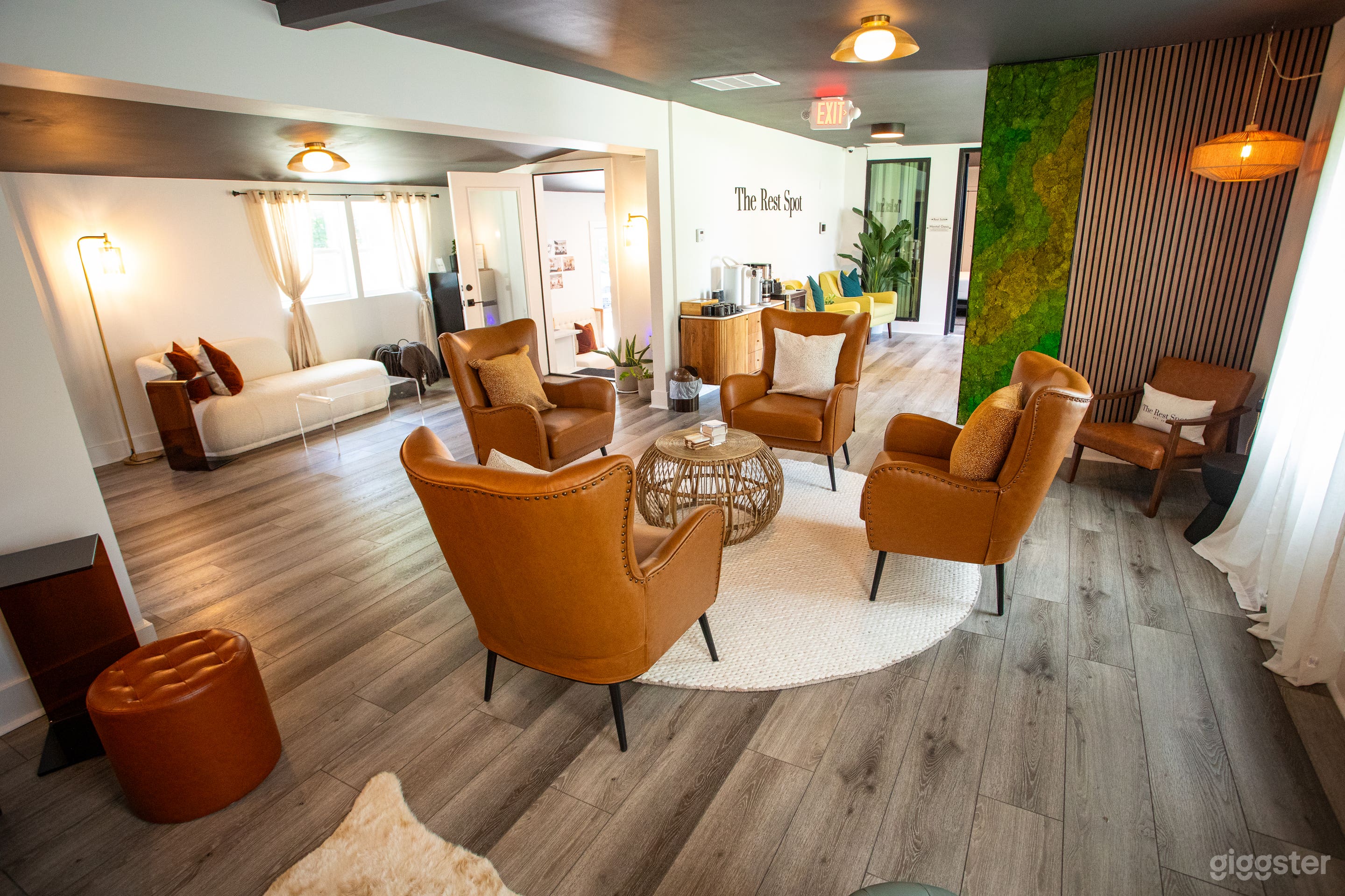 Tranquil Indoor-Outdoor Event Oasis w/ Lounge Photo 2