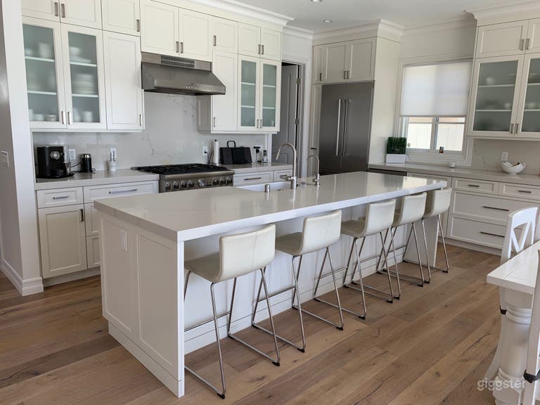  View Kitchen - Close Up 