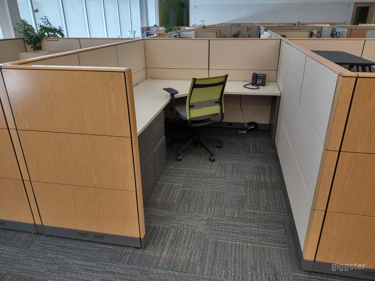  Interior Cubicle 2 