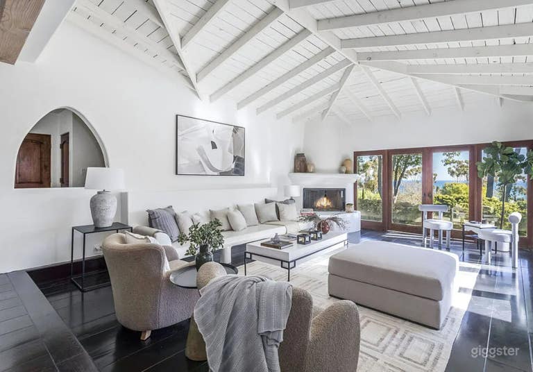  OCEANVIEW RANCH WITH PASTURE LIGHT, COASTAL QUIET 