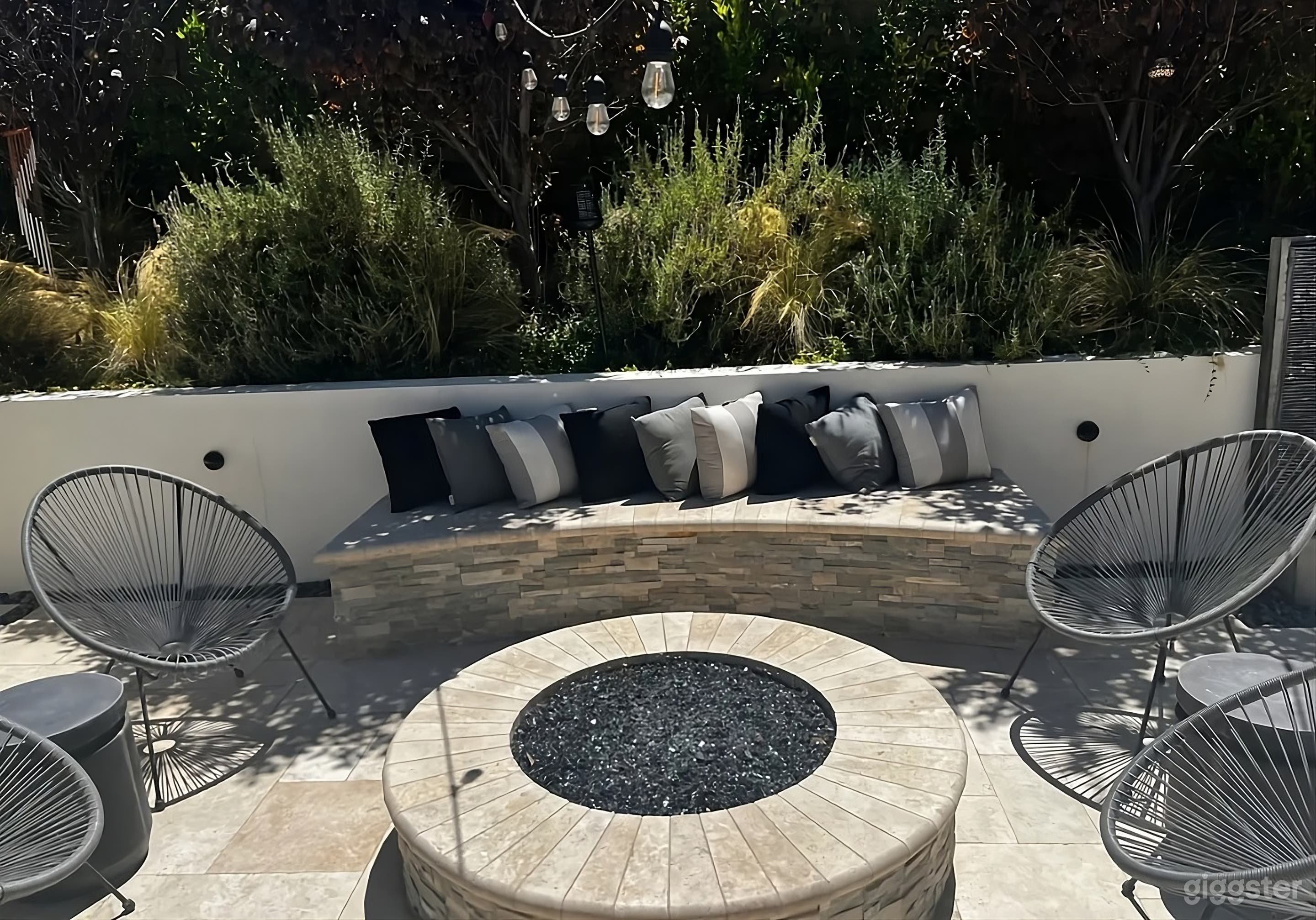 Modern Resort Style Backyard Photo 4