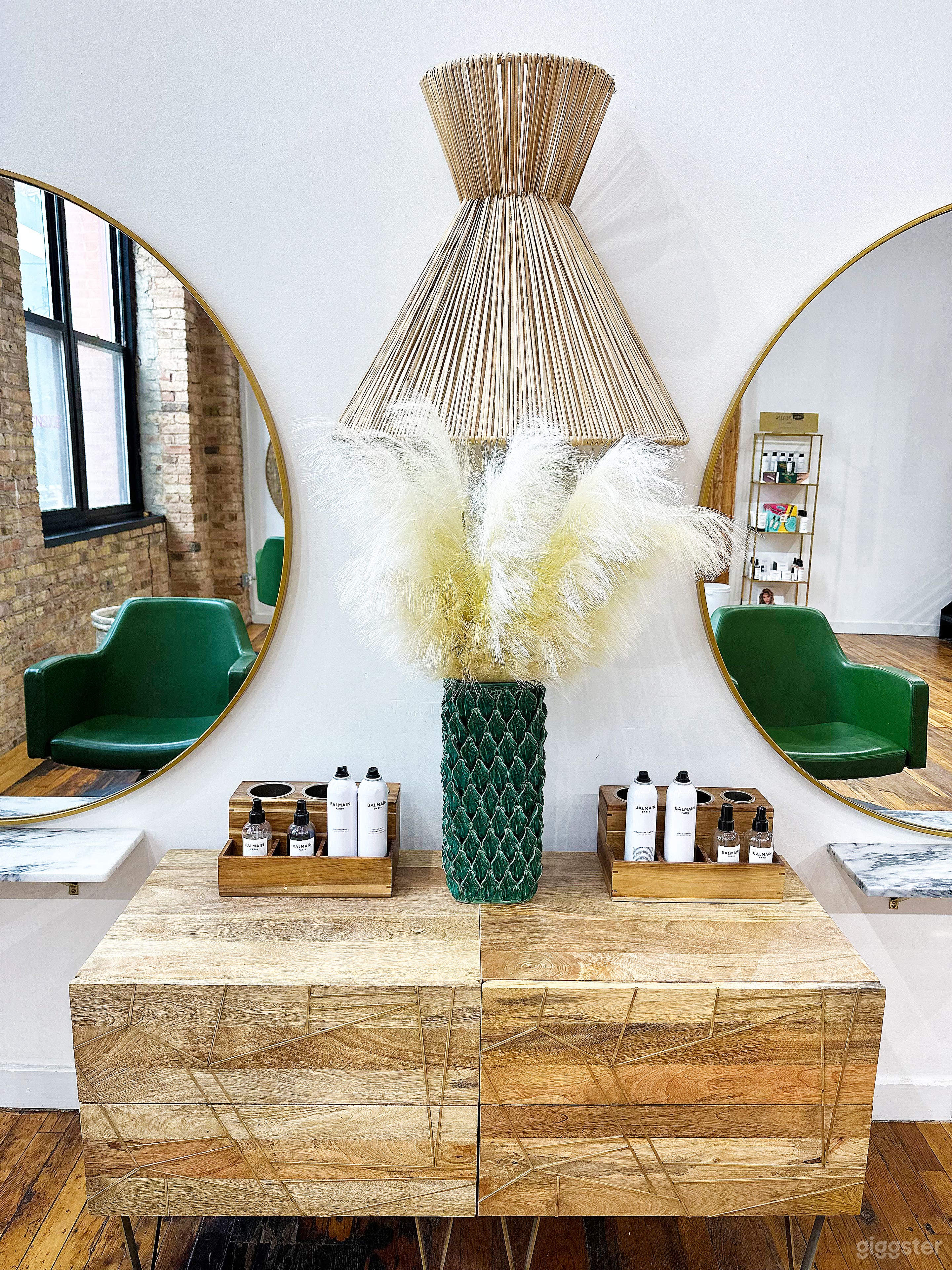 Downtown Salon Loft  Photo 3