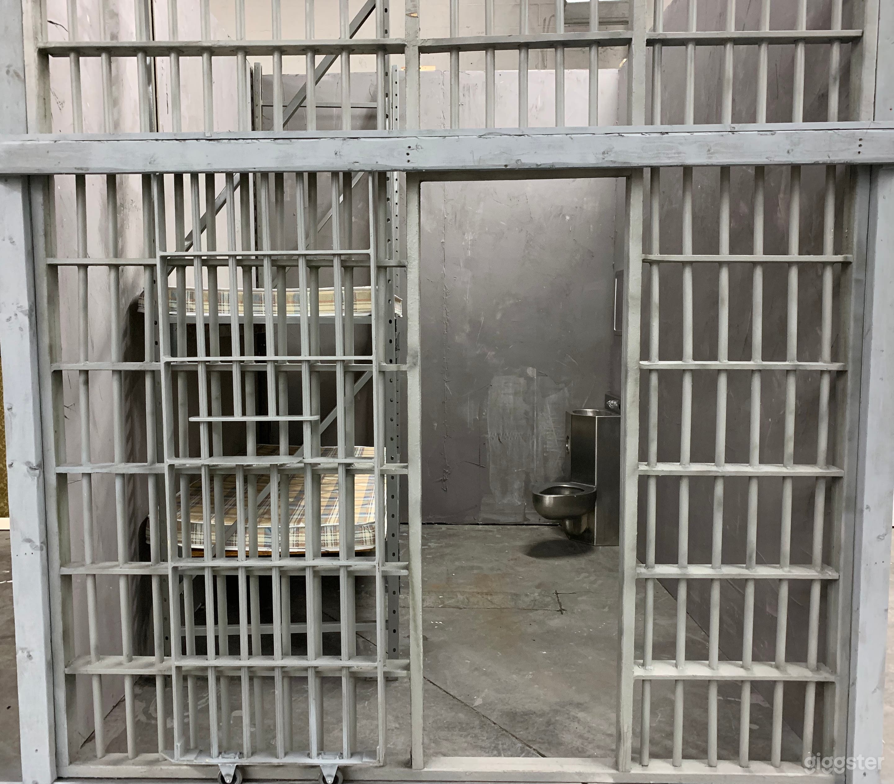 Jail Cell Prison set in Atlanta Photo 4
