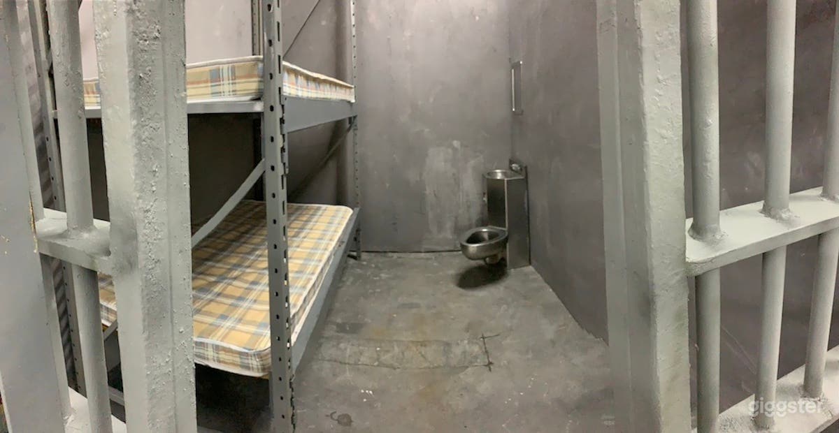Jail Cell Prison set in Atlanta Photo 3