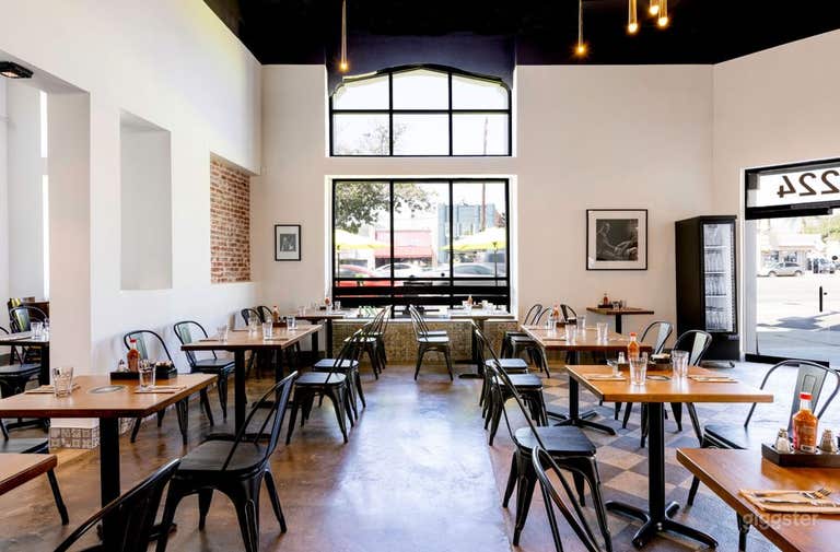  Contemporary Modern Dining Room in Atwater Village 