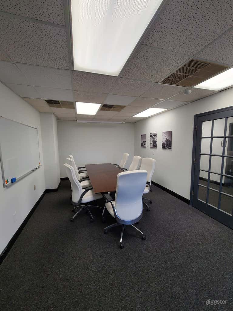  Large Conference Room - Hampton 