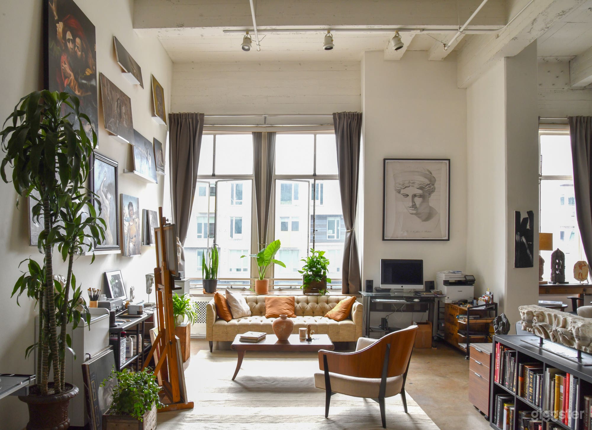 Open Gallery Loft Studio Space Photo 4