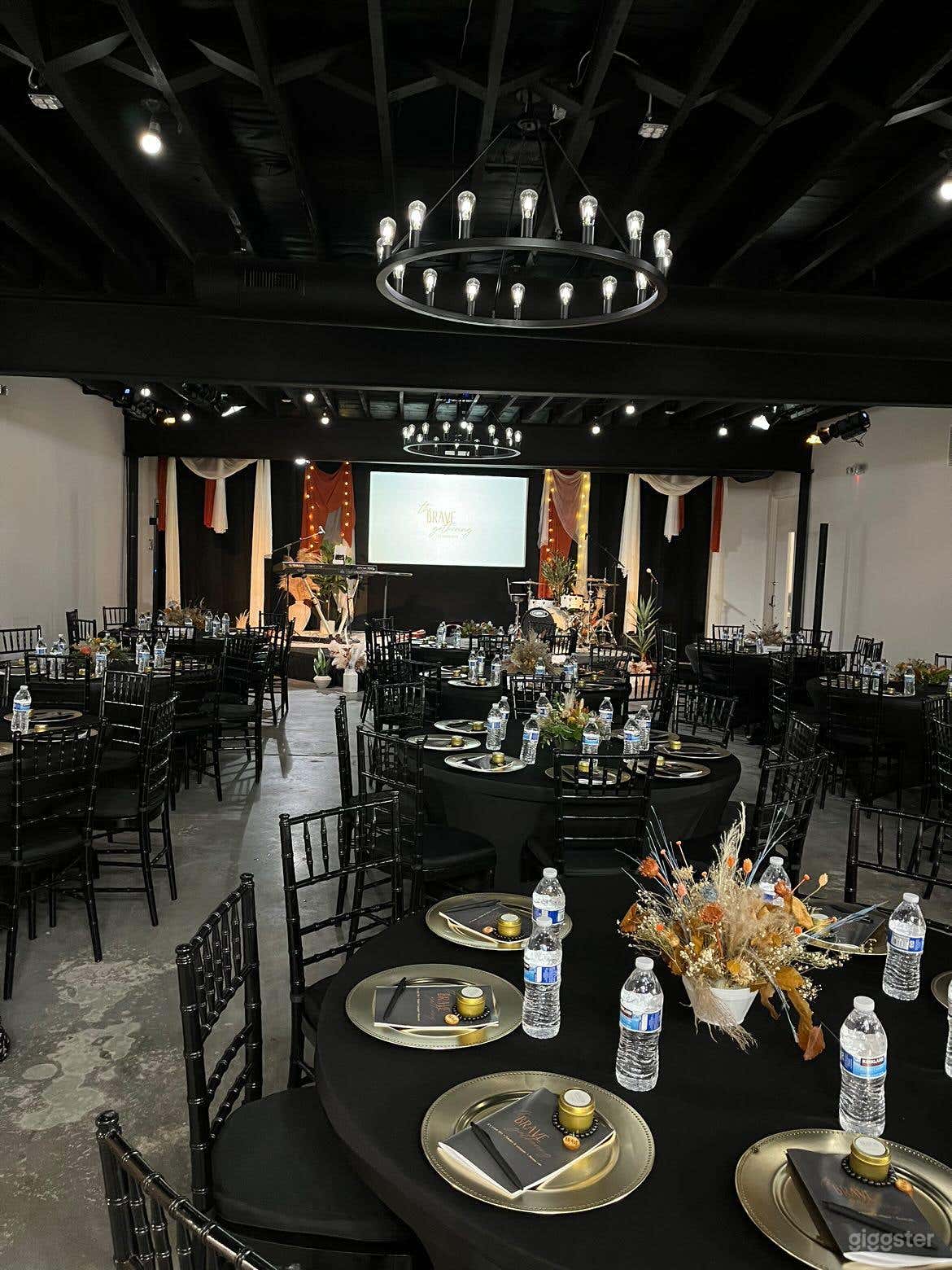 2500SQFT Open Industrial Event Space Photo 2