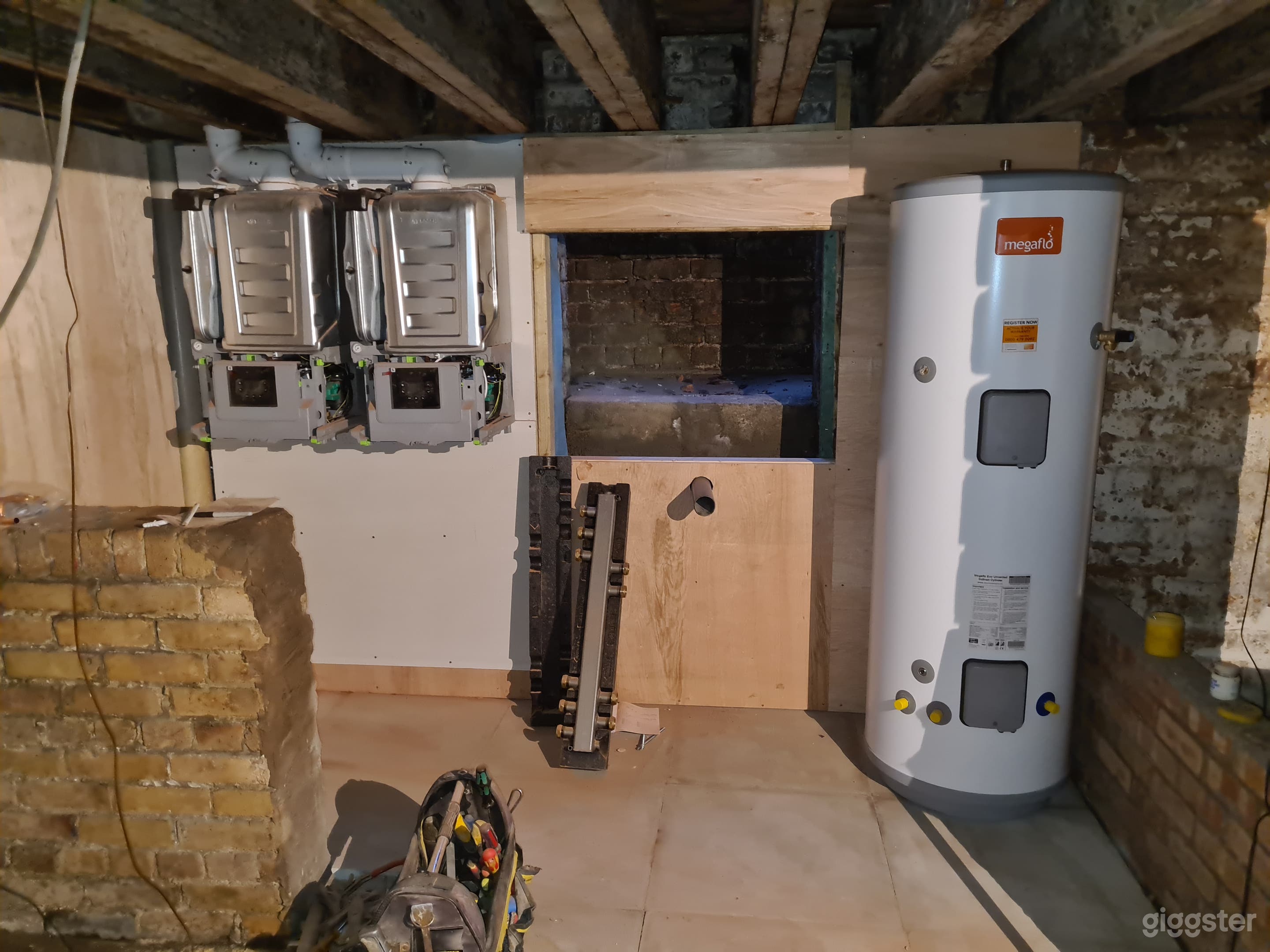 Rustic Facility Space for Filming Photo 3