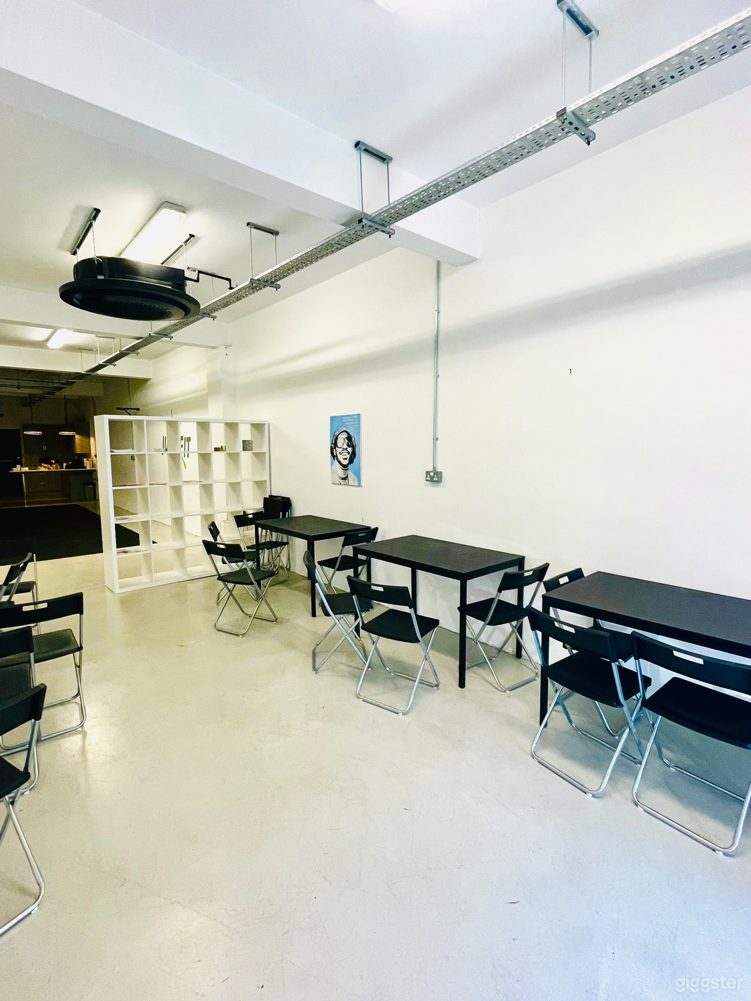 Office and classroom space for a small team, or use the whole area for workshops and larger meetings. 