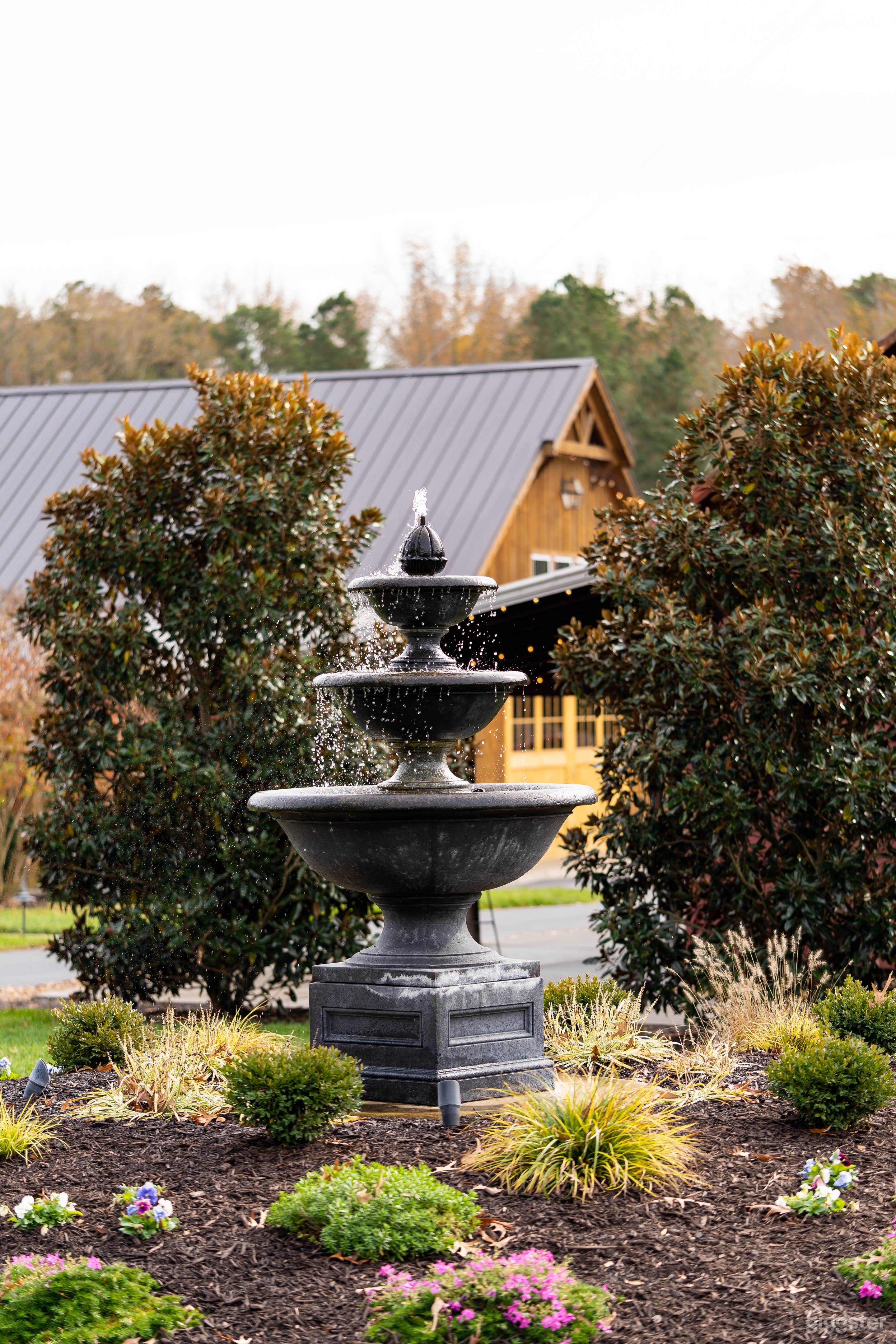 A 13-acre, picturesque farm Photo 4