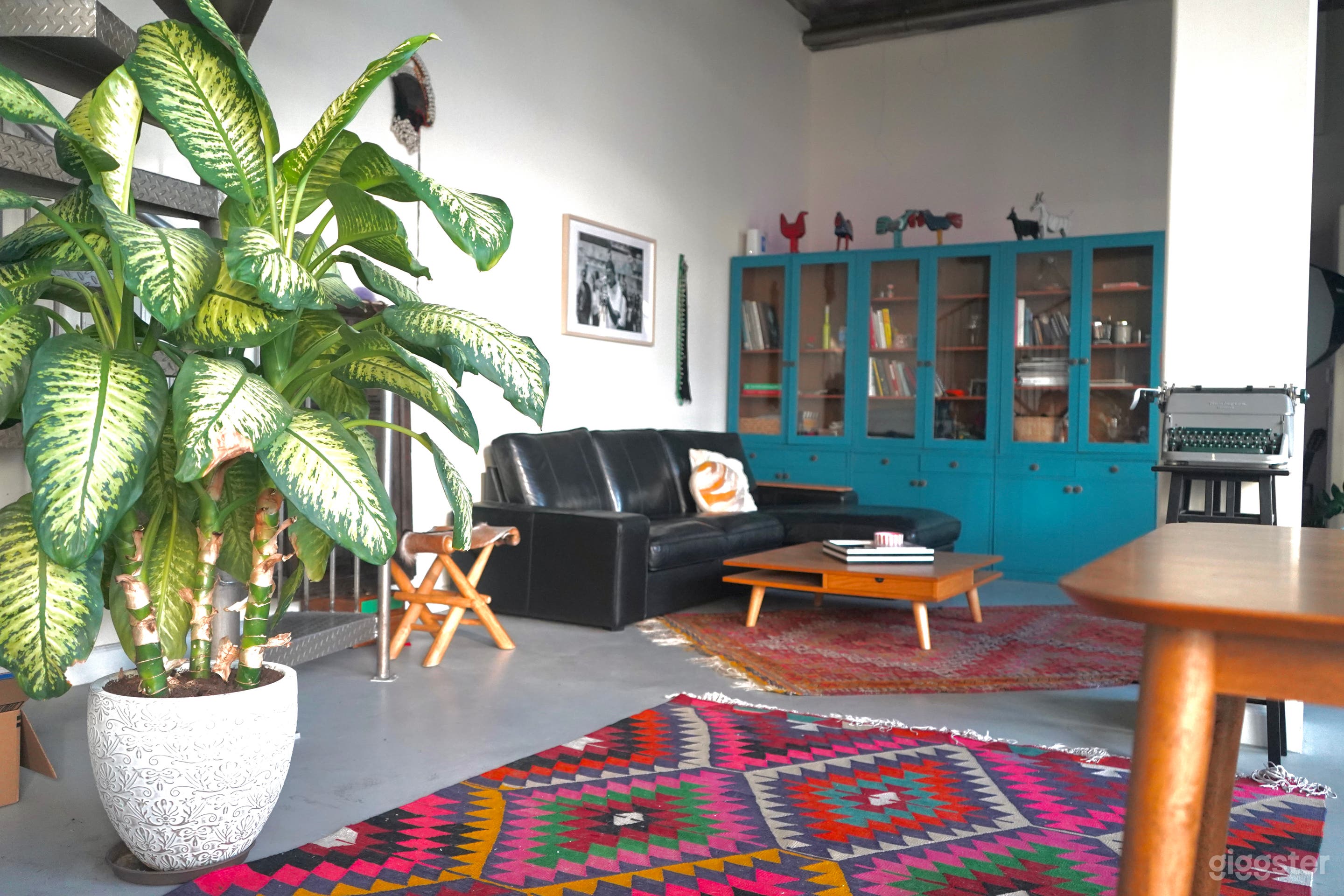 Artist's Penthouse with Spiral Staircase & Private Terrace Photo 1