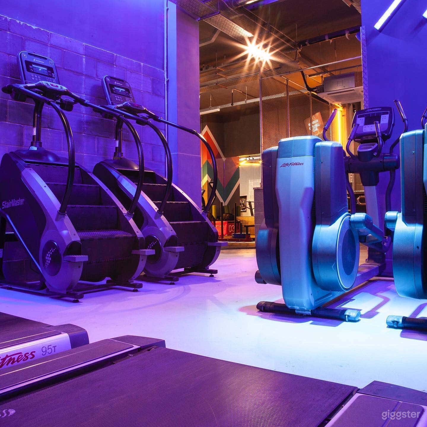 State-of-the-art training studio  Photo 3