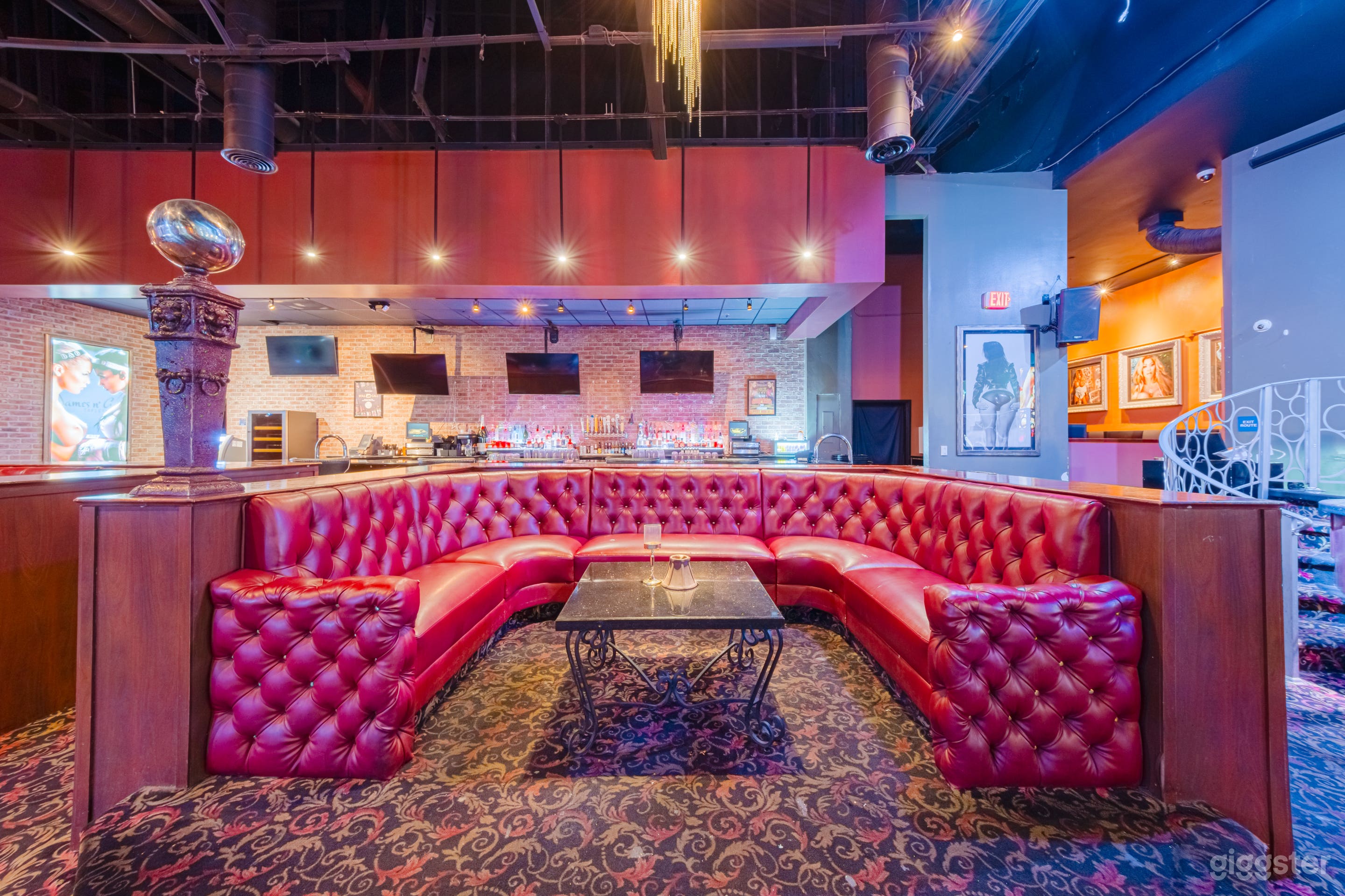 DAMES N GAMES RETRO CHIC HOLLYWOOD GENTS CLUB Photo 3