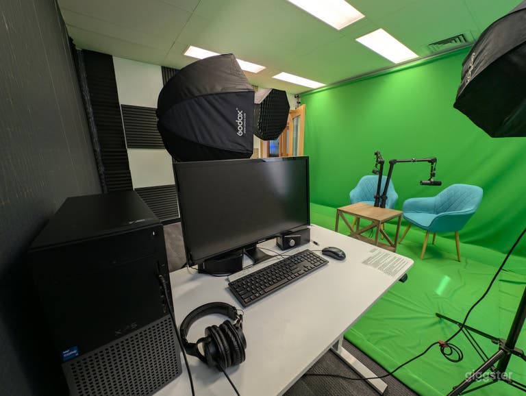  The Green Screen Studio 