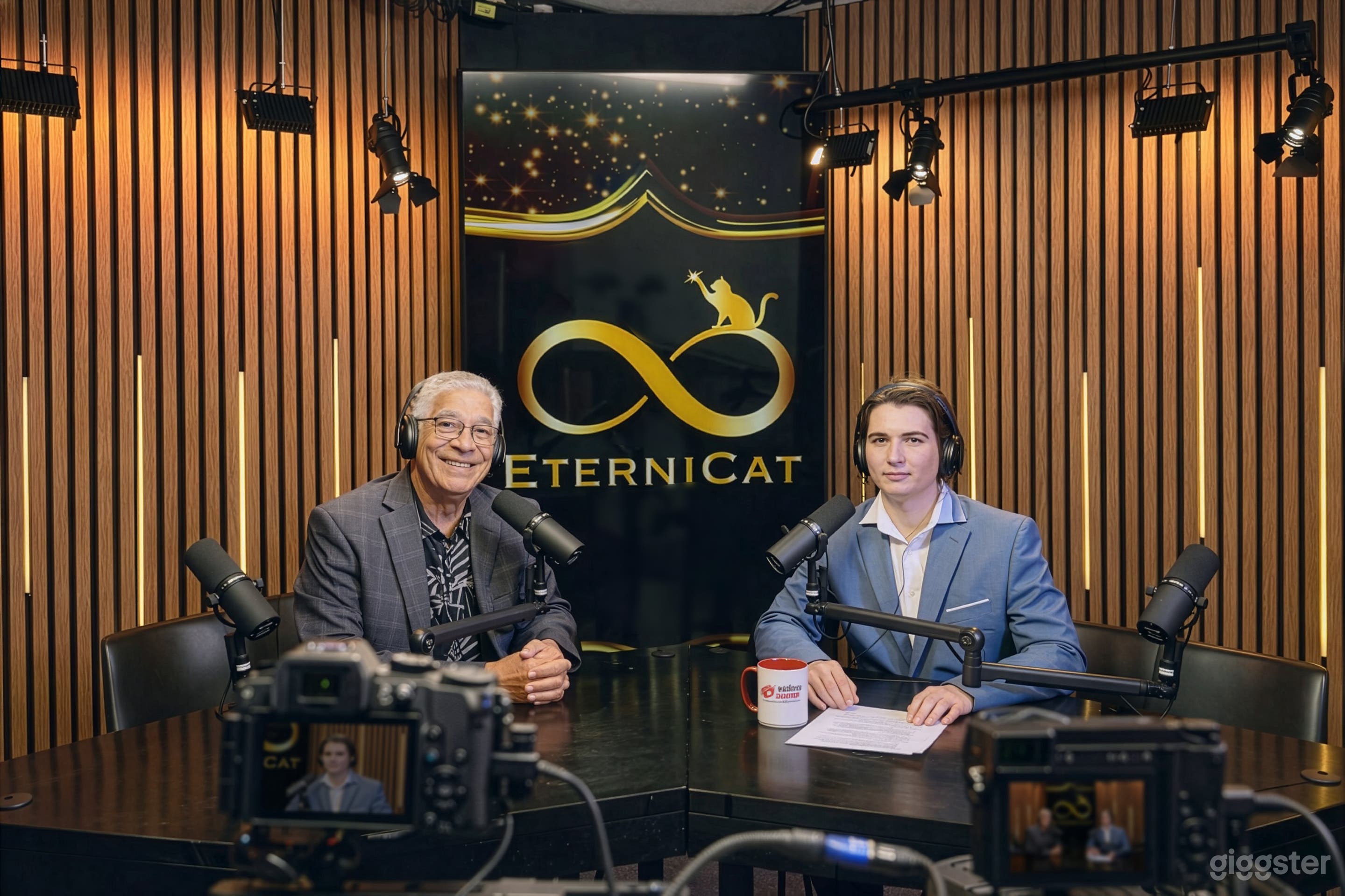 Customizable Podcast Studio Photo 4