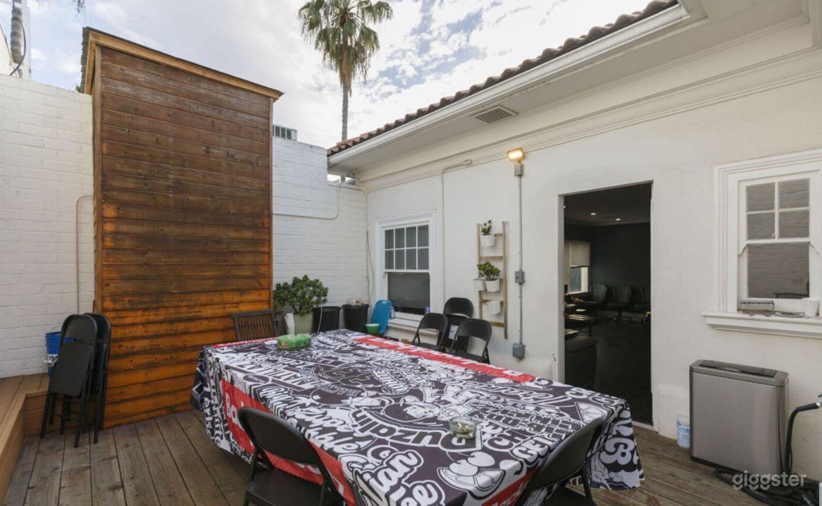 Beautiful Office with Patio Photo 4