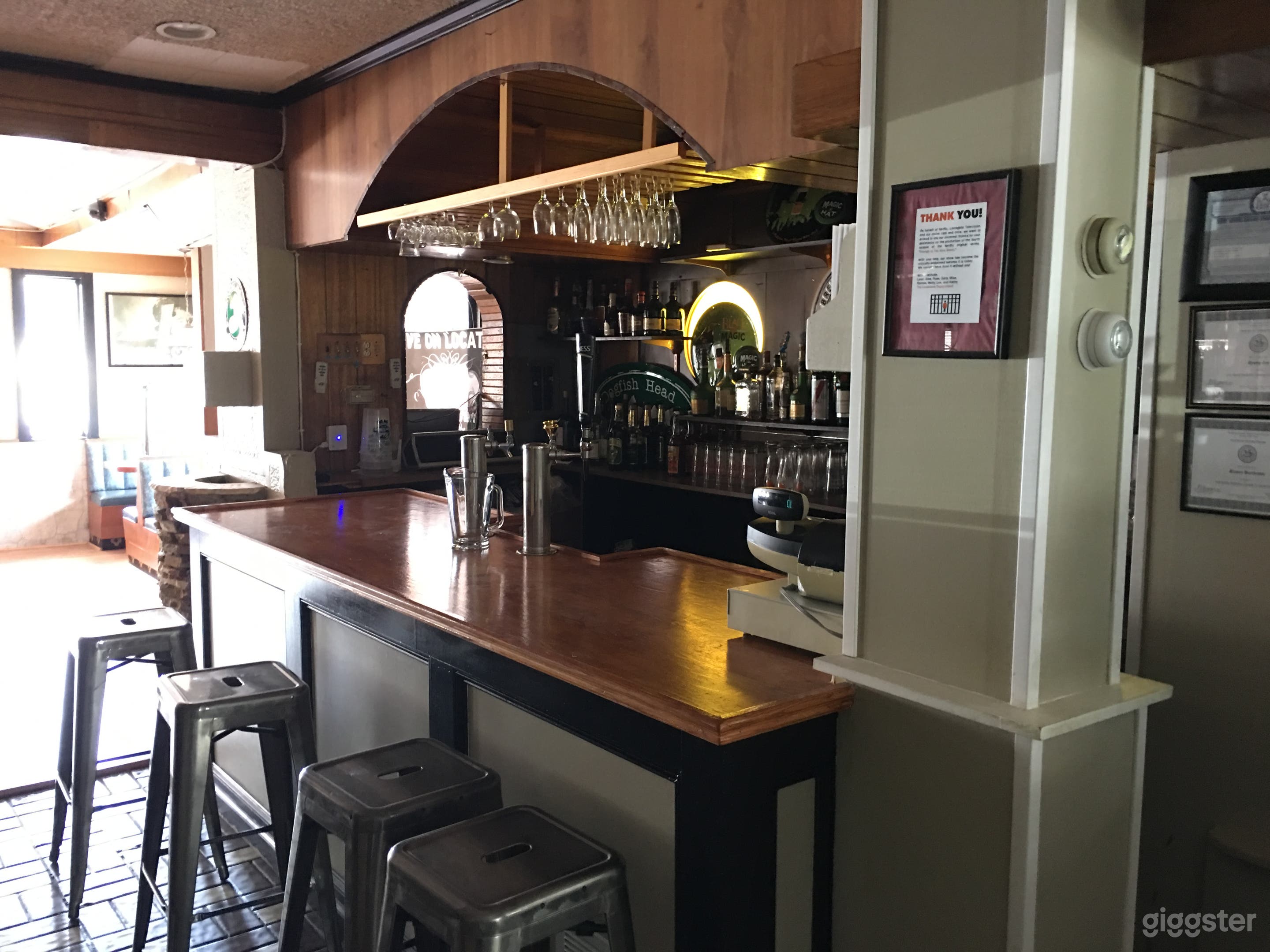 Timeless/Versatile Club, Dinner, Honky Tonk, Bar Photo 2