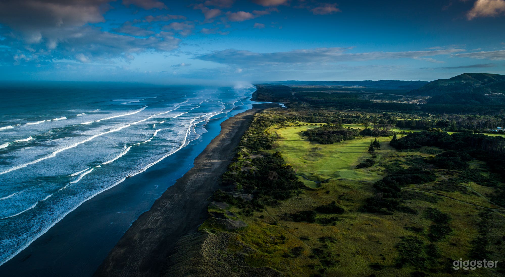 Golf Course with Sea Views and Stunning Sunsets Photo 1