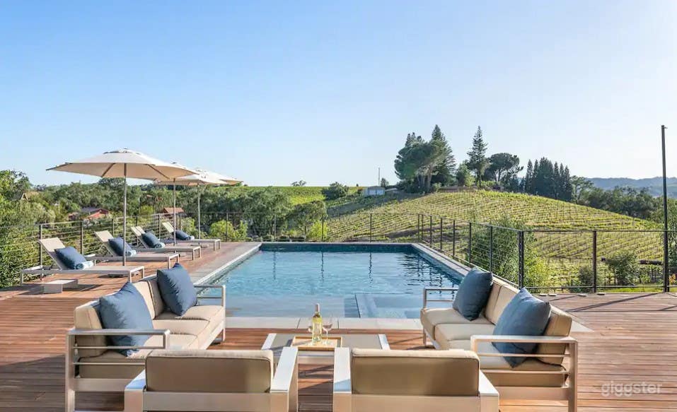 Modern Luxury Home in Healdsburg Photo 1