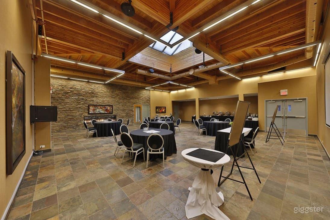 The Skylight Room in Edmonton Photo 1