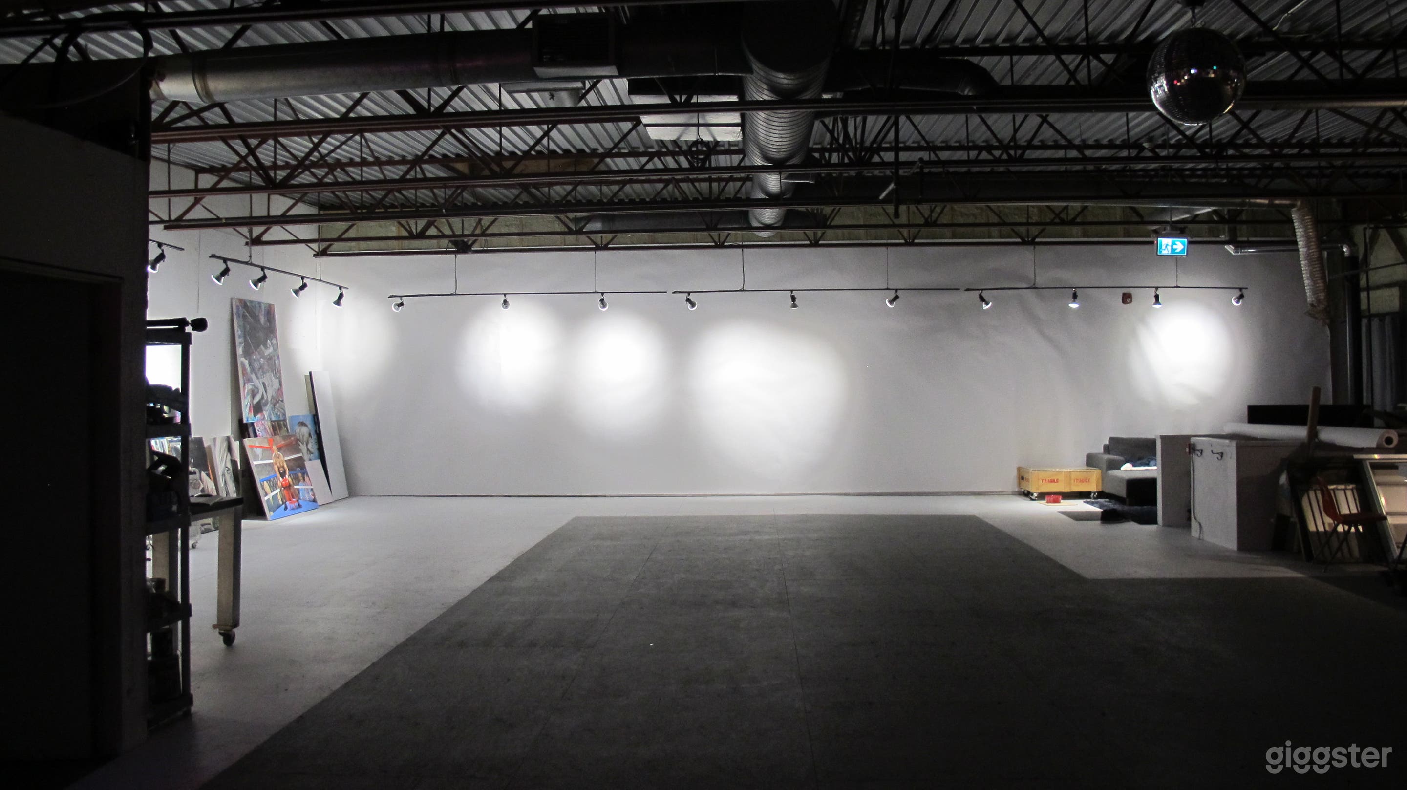 6000 Sqft East Van Creative Studio Photo 2