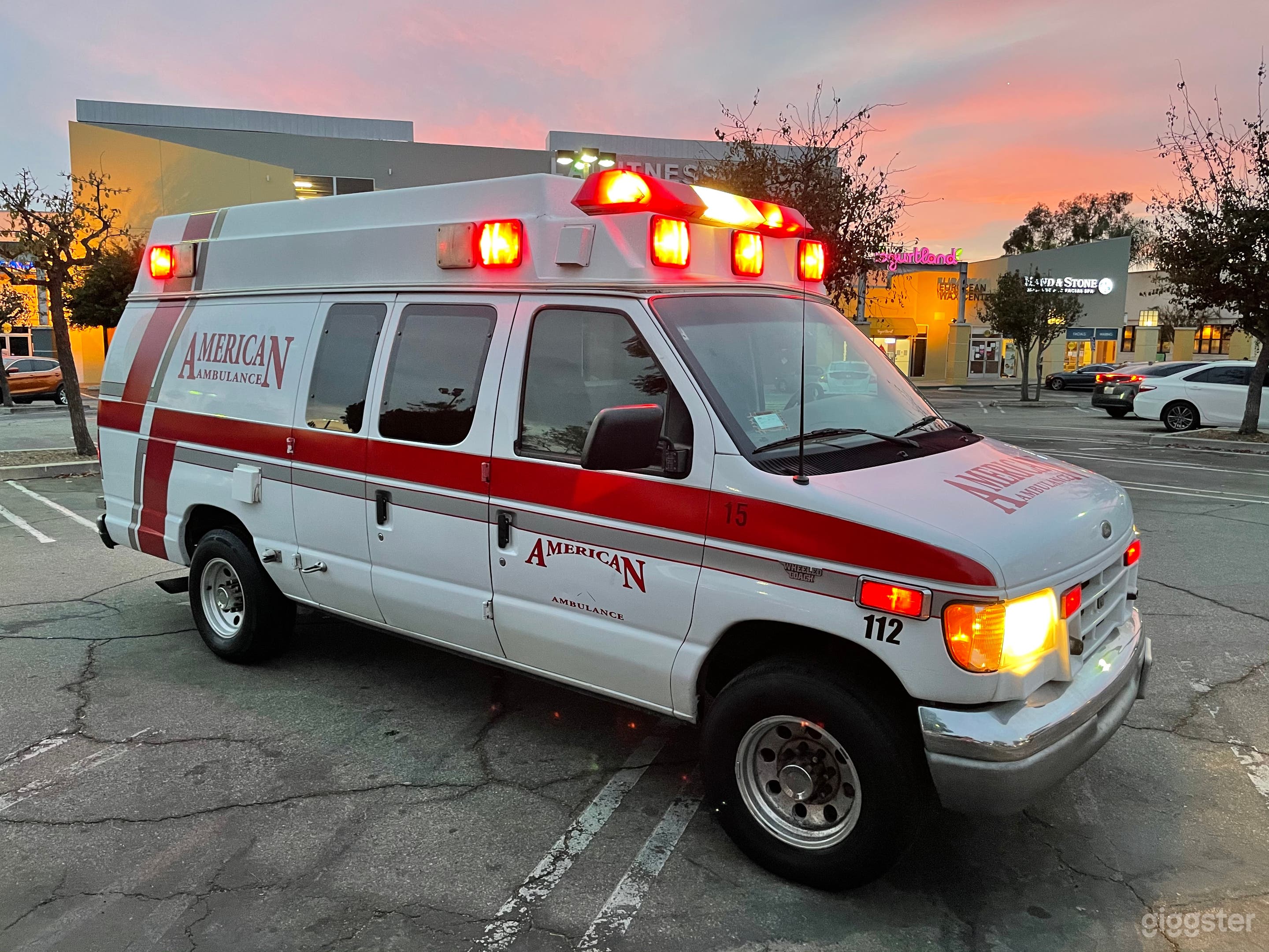 Fully-functioning ambulance with gurney. Please contact me if you have any questions. 