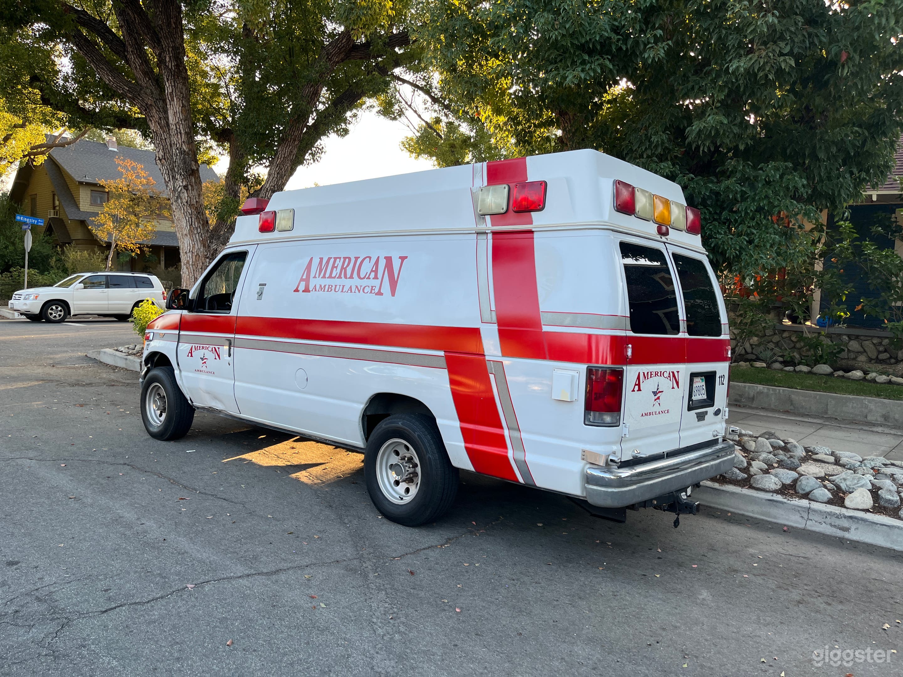 Fully-functioning ambulance with gurney. Please contact me if you have any questions. 