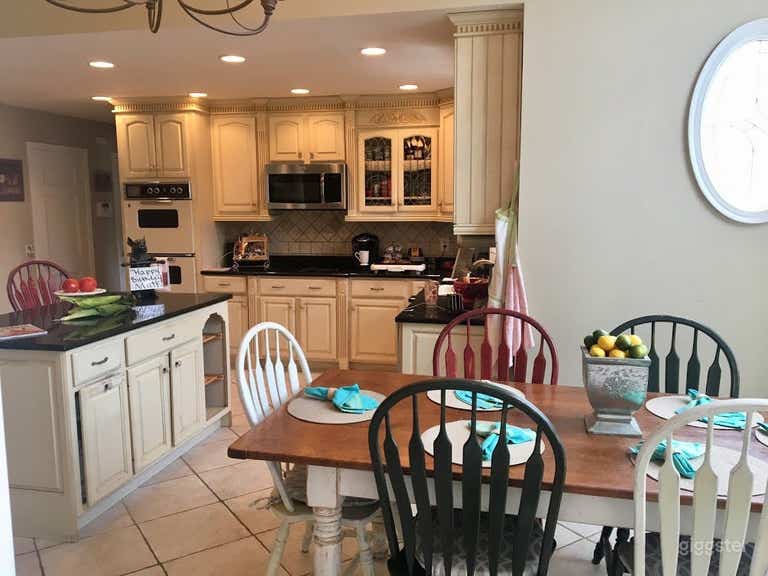  Charming Southern Home with Plenty of Space 