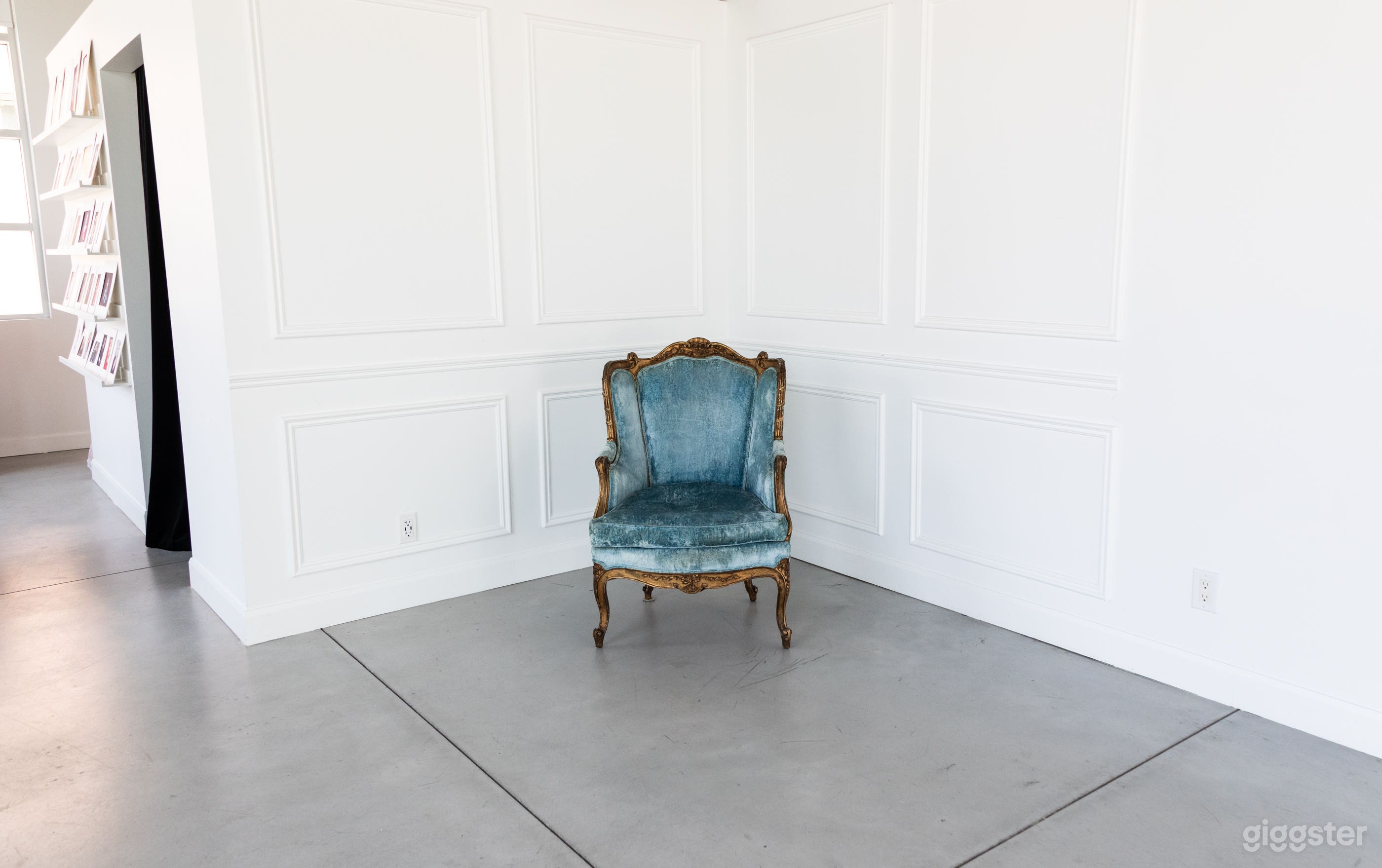 Natural Light Creative Studio in Toronto  Photo 3