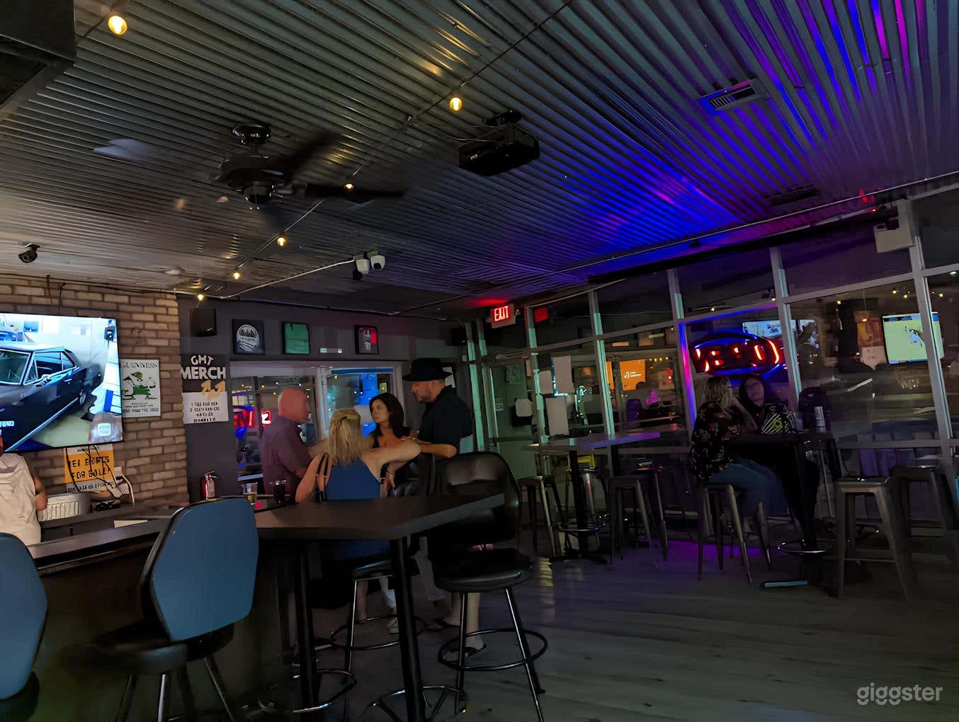 Historical Dive Bar with Personality (Entire Venue) Photo 3