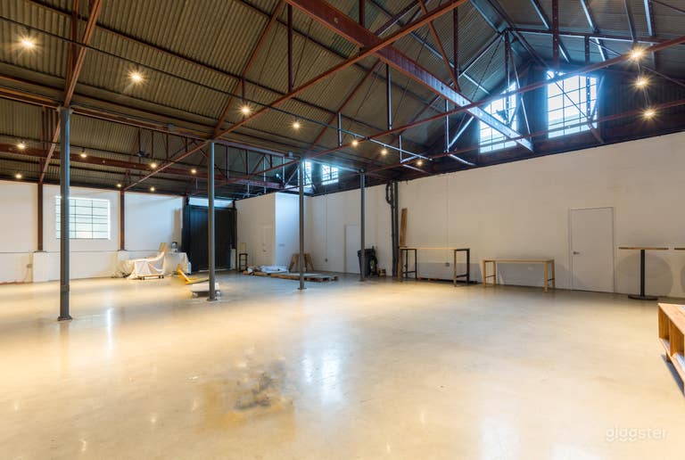  Industrial Art & Design 