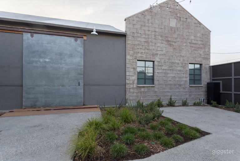  Industrial Art & Design 