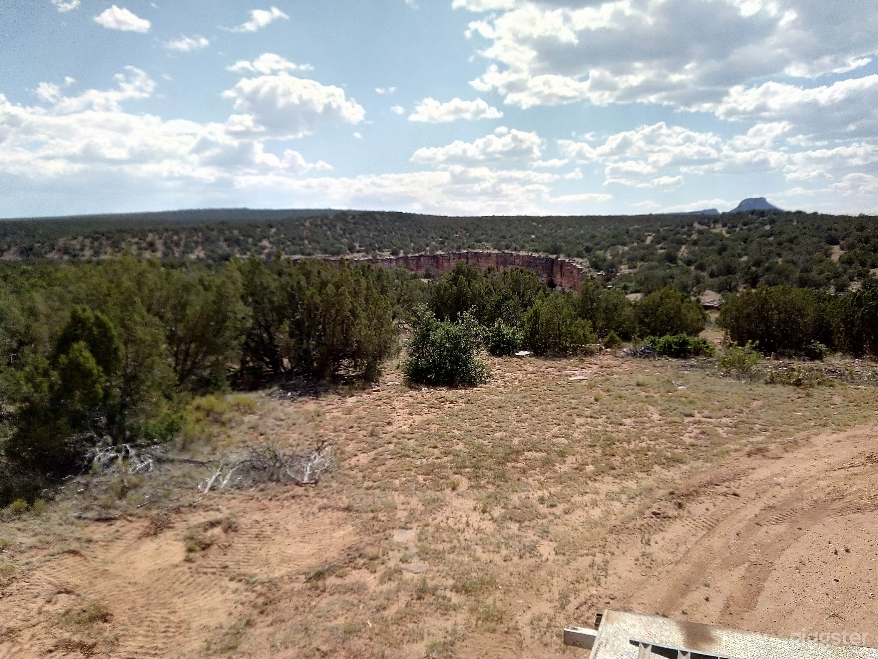 600 Acres of land available for filming Photo 1