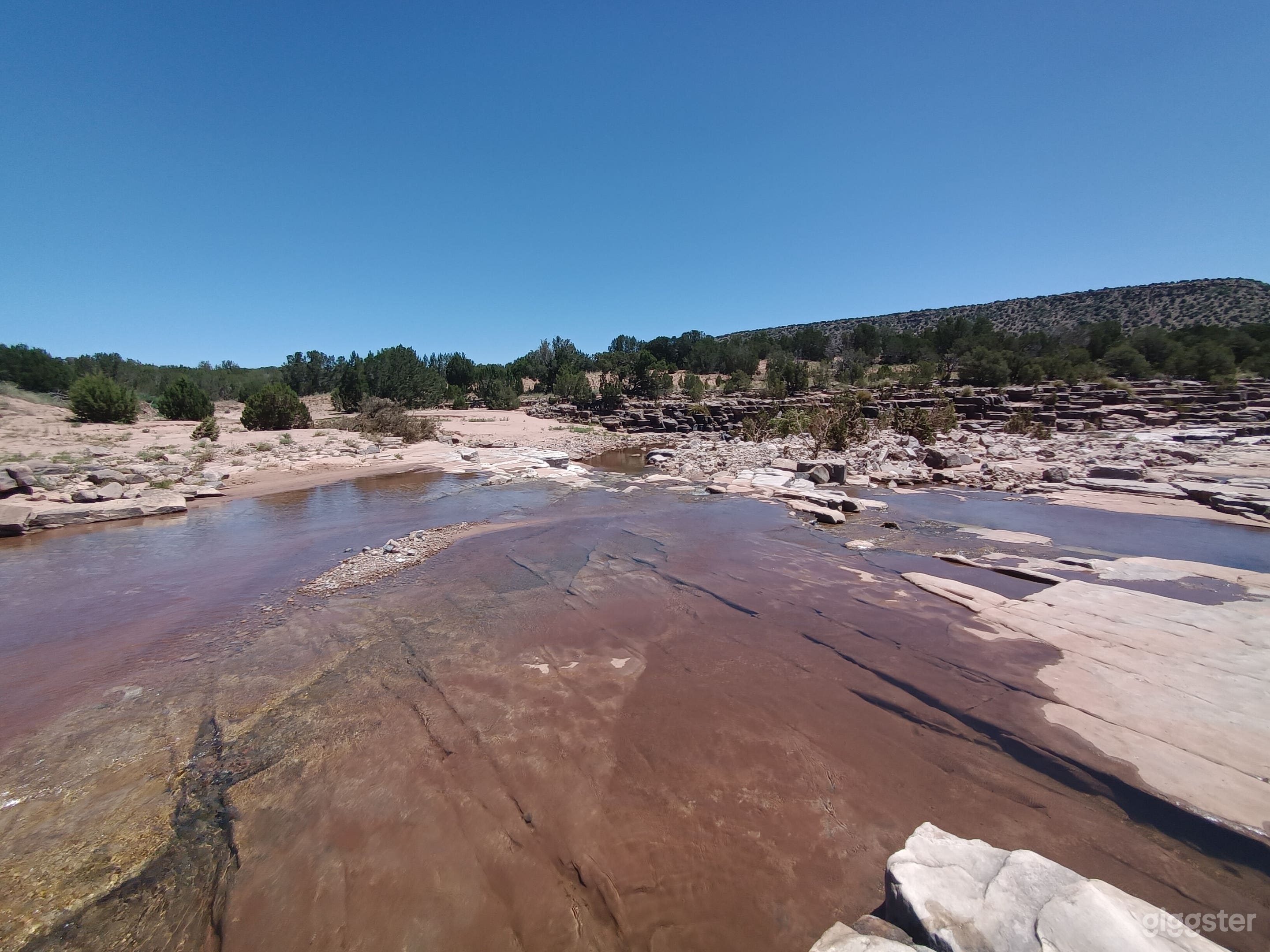 600 Acres of land available for filming Photo 3
