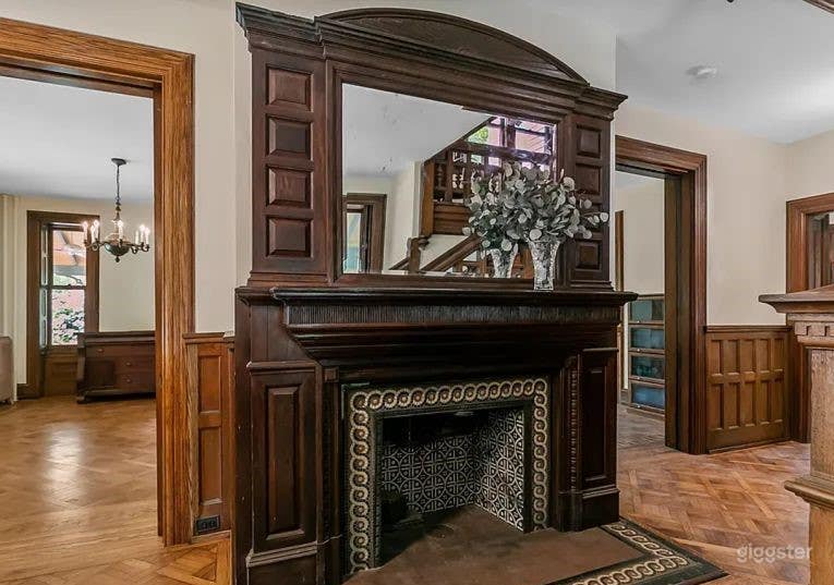 Semi grand Victorian house. Photo 4