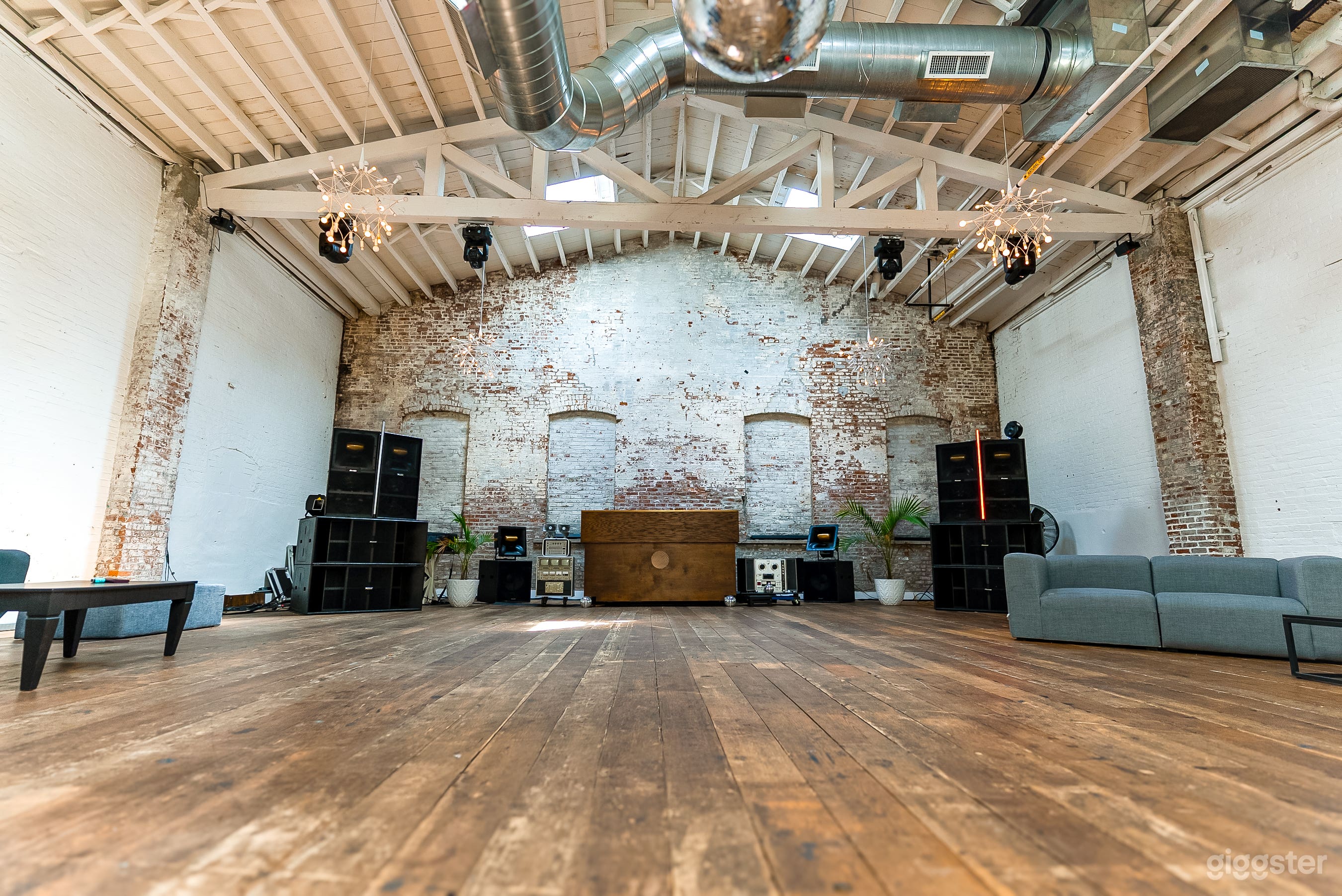 Production Studio and Turn-Key Event Space Loft Photo 1