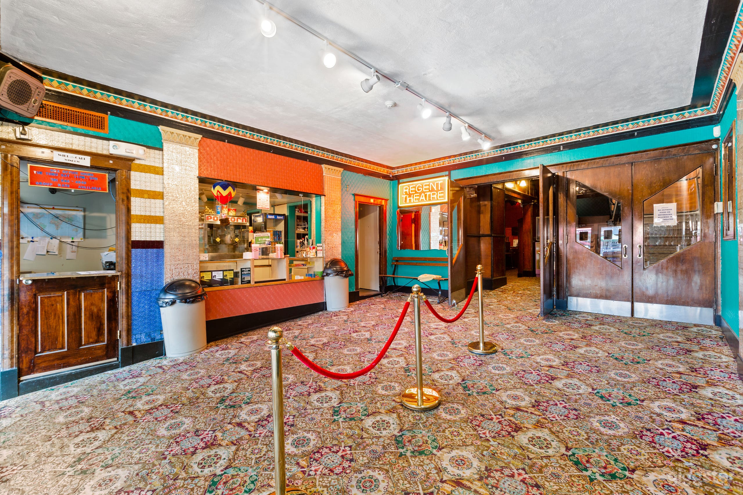 Historic Vaudeville Theatre for Shows and Meetings Photo 3