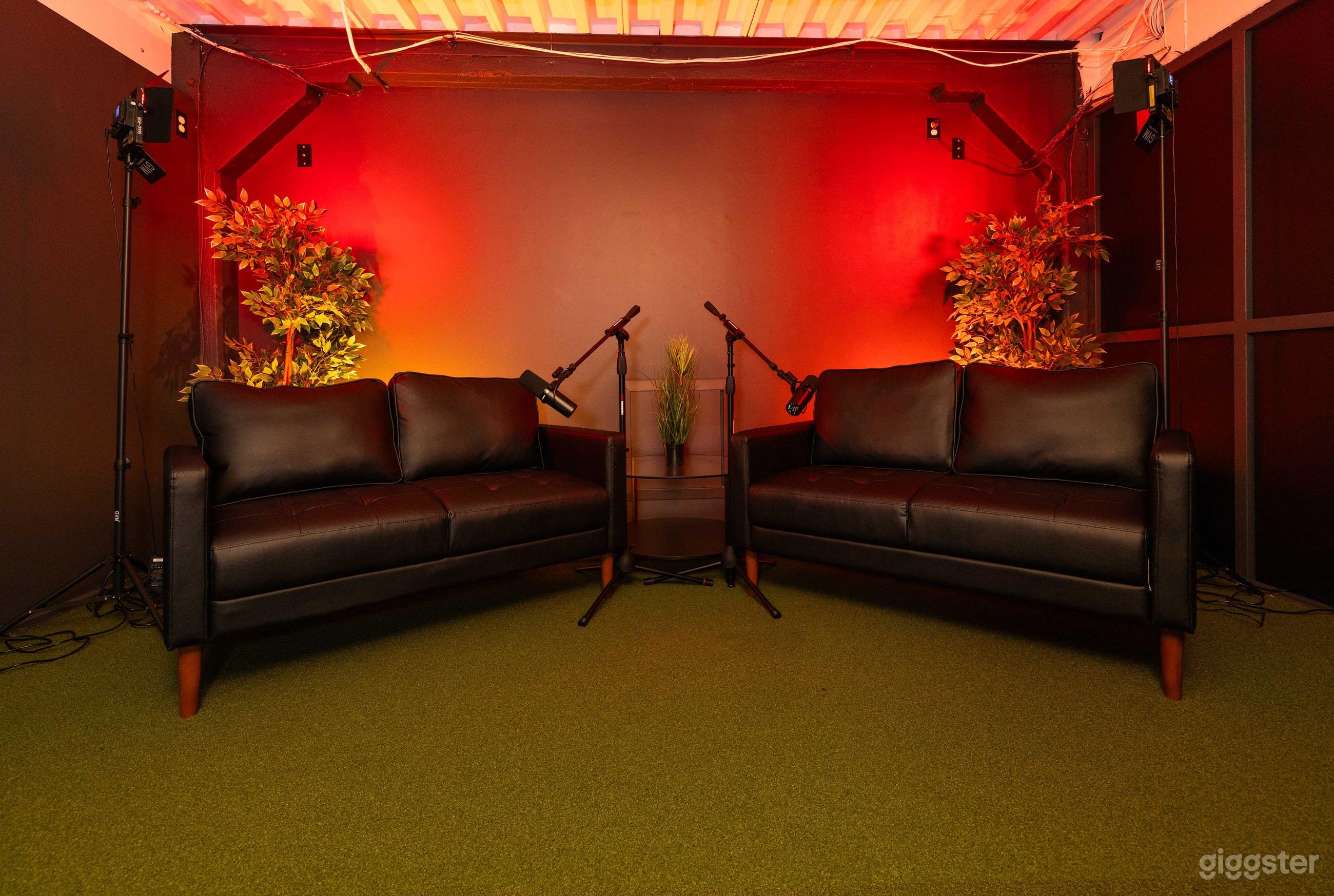 Sunset Podcast Studio with 4K Cameras & Audio Photo 3