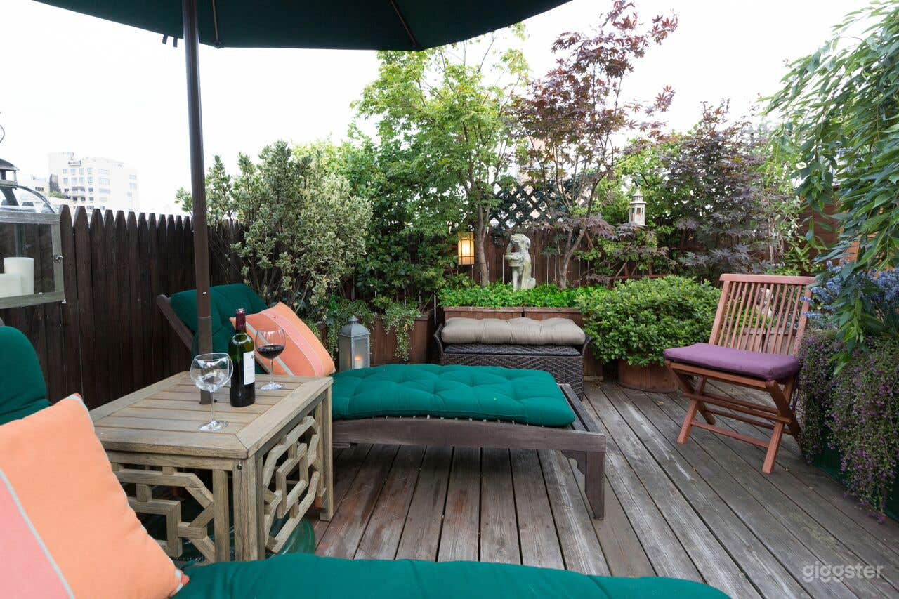 Private Roof Garden Oasis  Photo 2