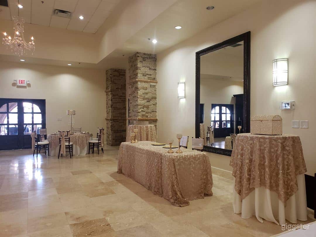 VENUE/BANQUET HALL/CONVENTION CENTER Photo 3