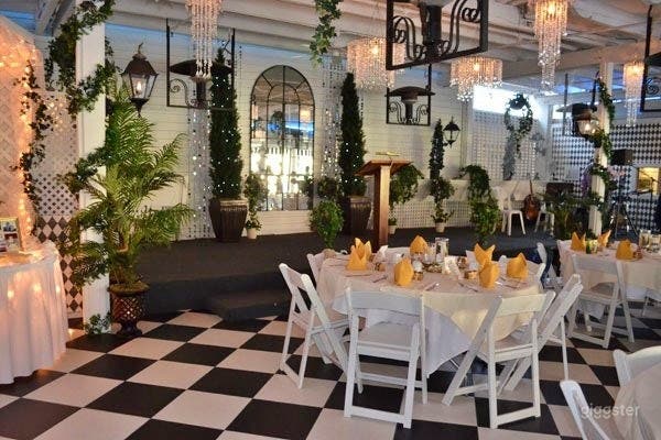 Crystal Garden Room Photo 2