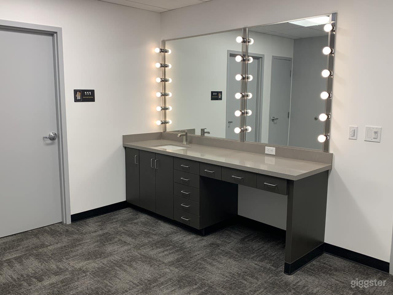 Star Dressing Room