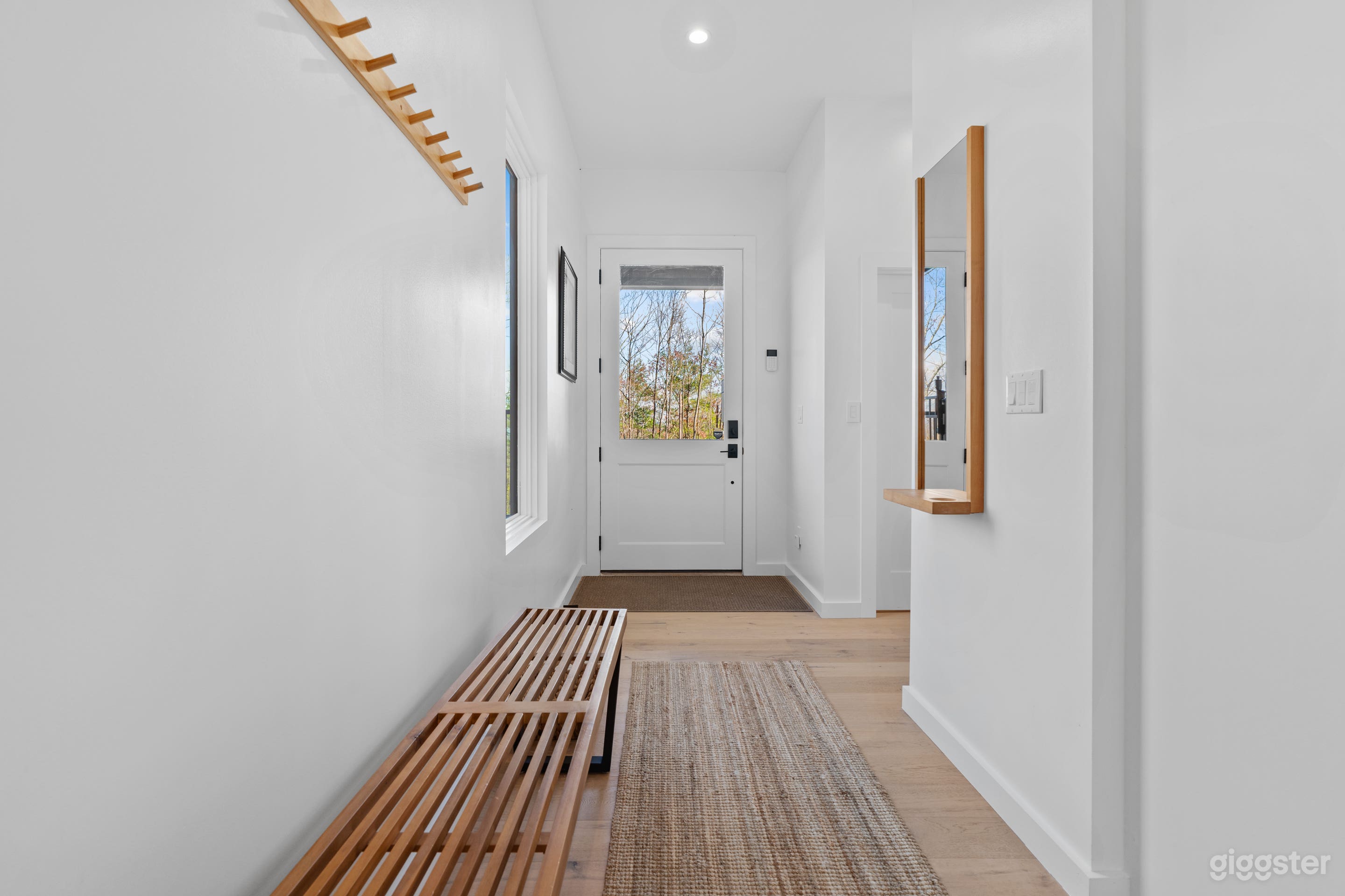 Light-Filled Contemporary Woodstock Retreat w/Views & Pool Photo 2