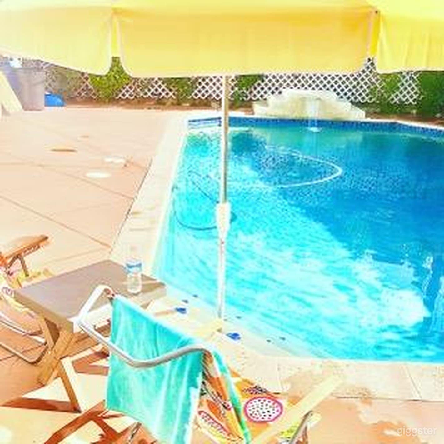 Swimming Pool only Rental in a Bungalow House in West Hills Photo 4