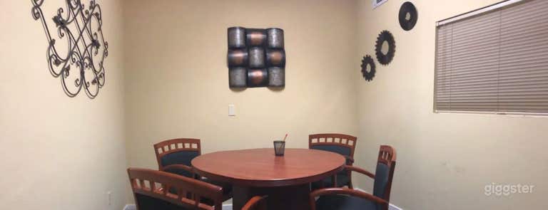 Comfortable Conference Room for 4 