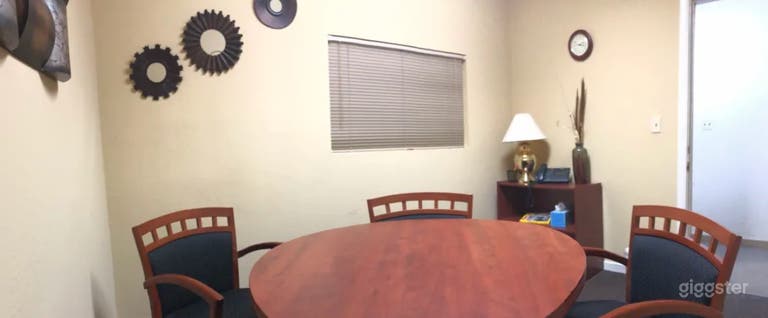  Comfortable Conference Room for 4 