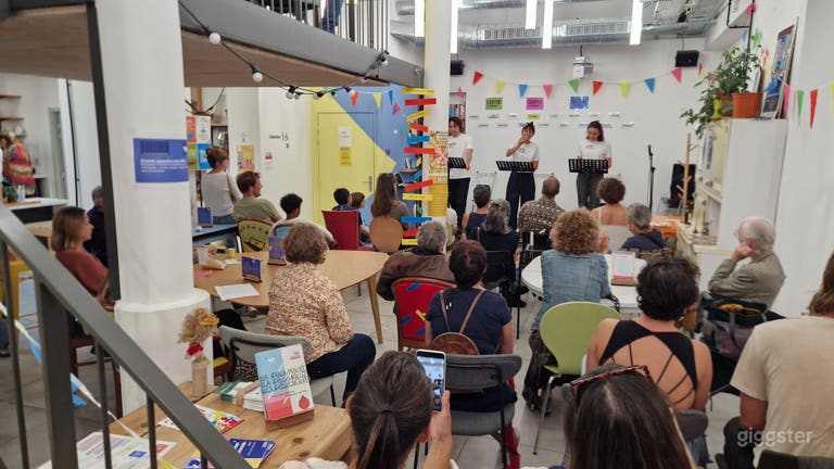  Un espace vibrant où travail, culture et communauté se rencontrent 